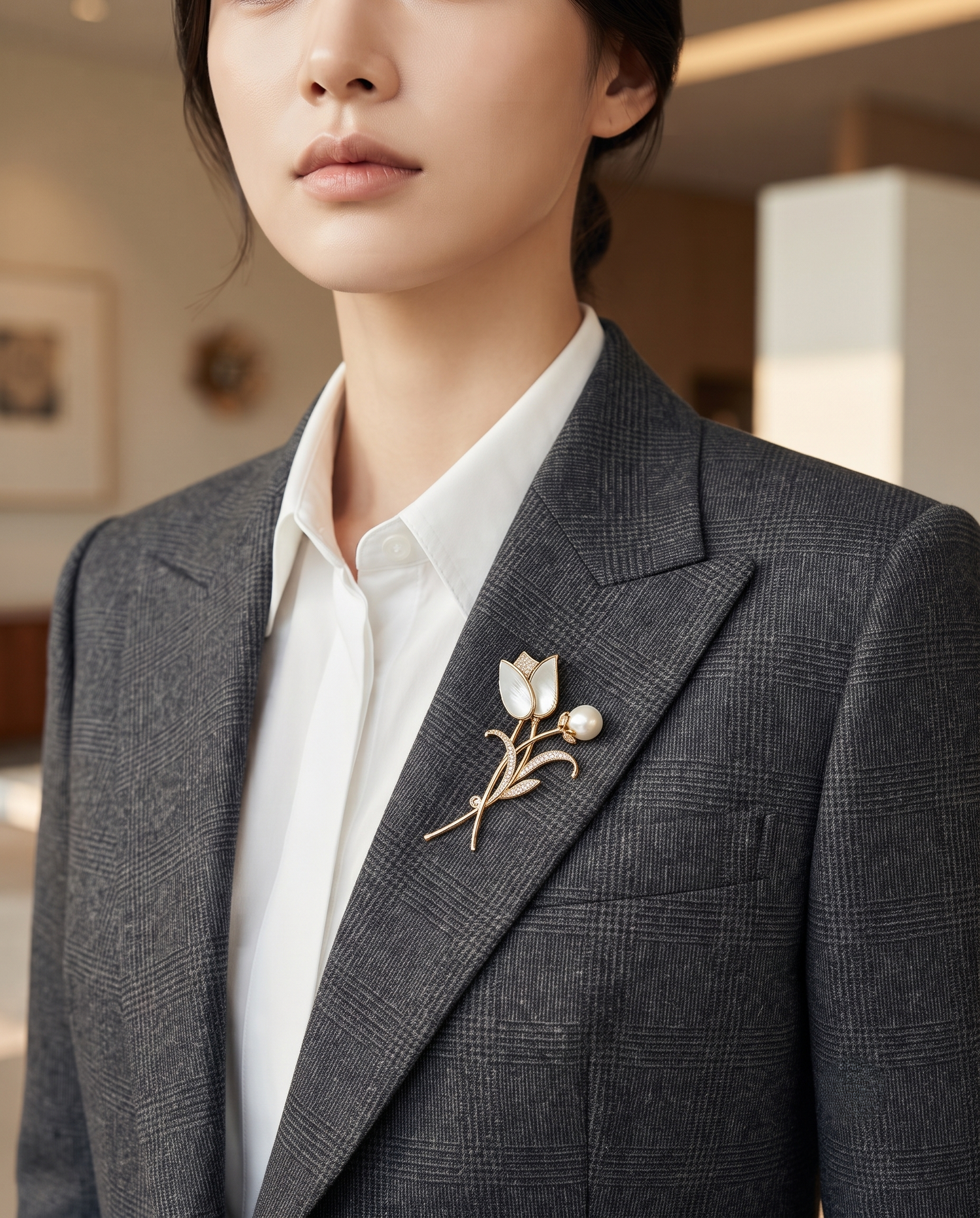 GOLDEN TULIP PEARL BROOCH
