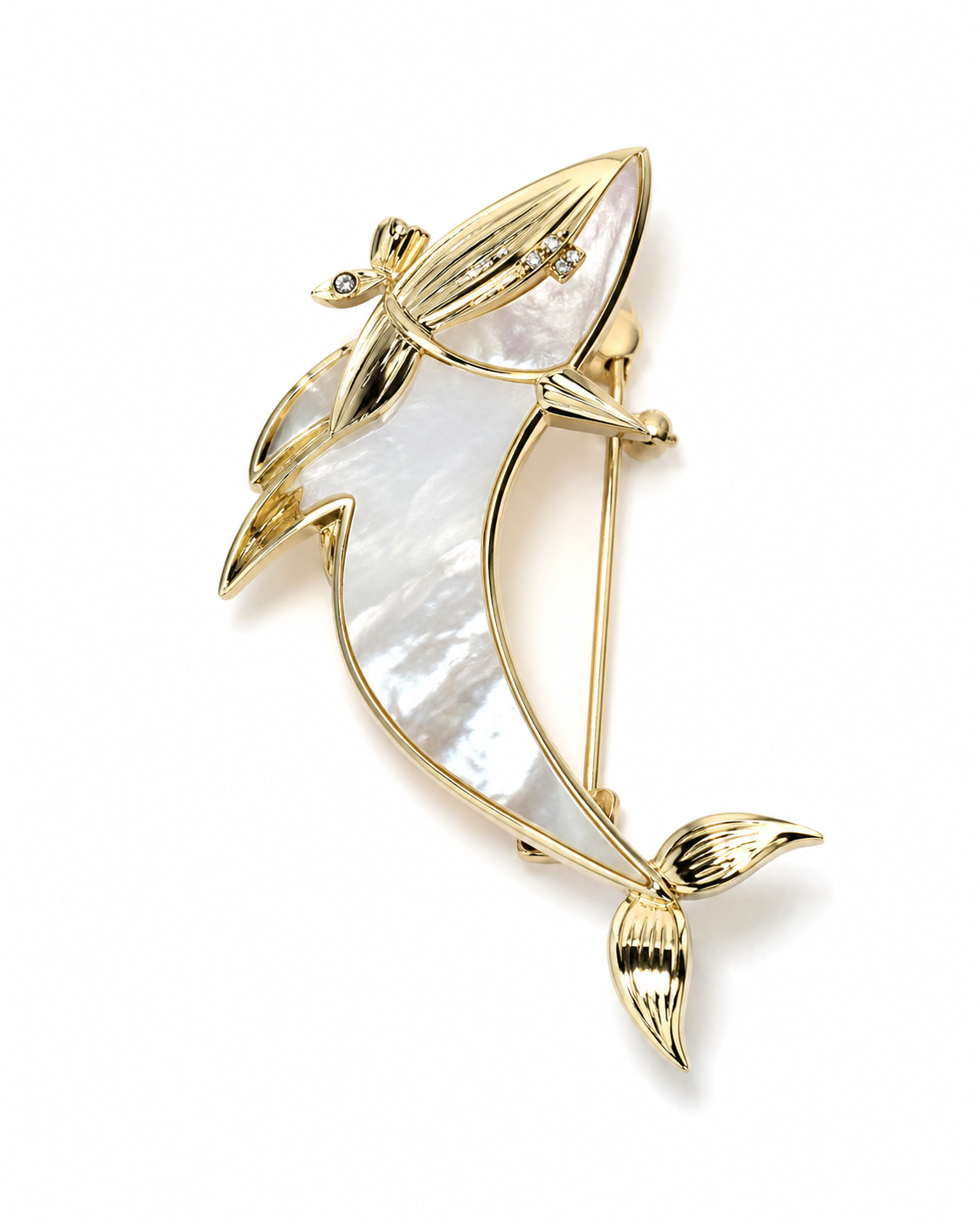 DIVING WHALE PEARL BROOCH