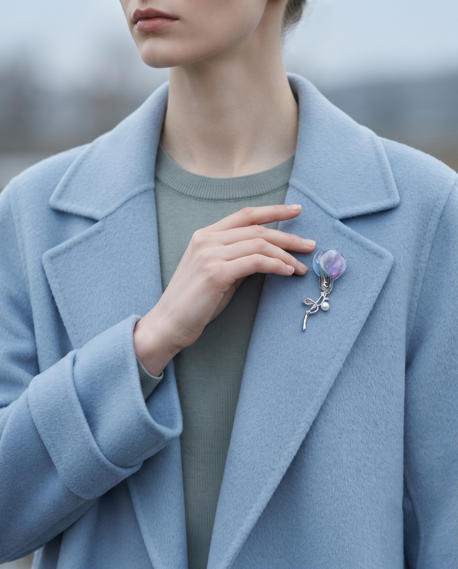 PASTEL ROSEBUD PEARL BROOCH