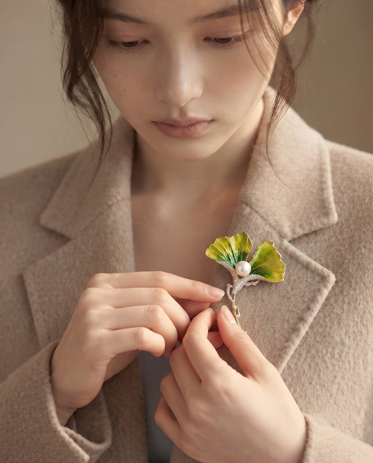 GINKGO LEAF PEARL BROOCH