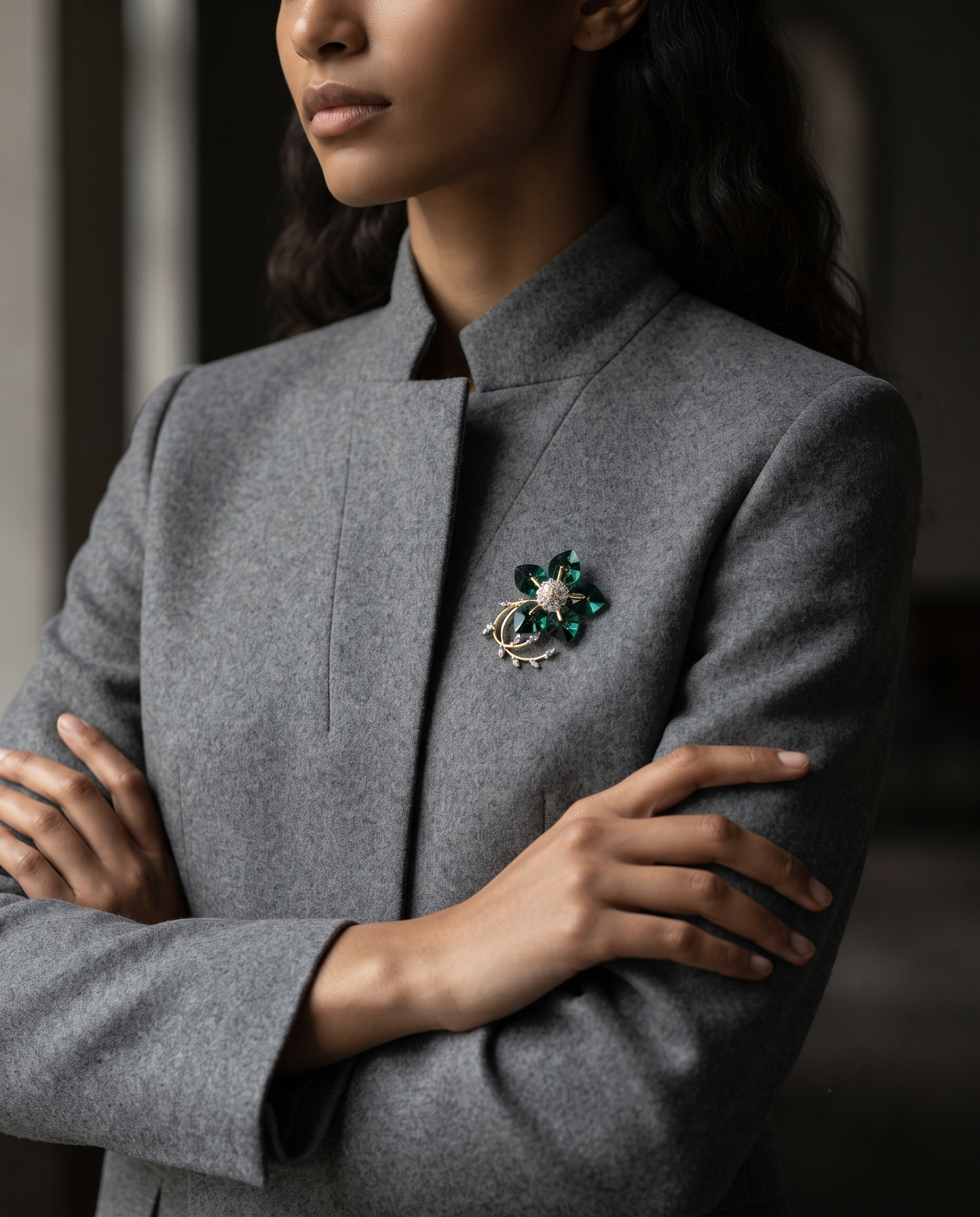 EMERALD BLOOM VINE BROOCH