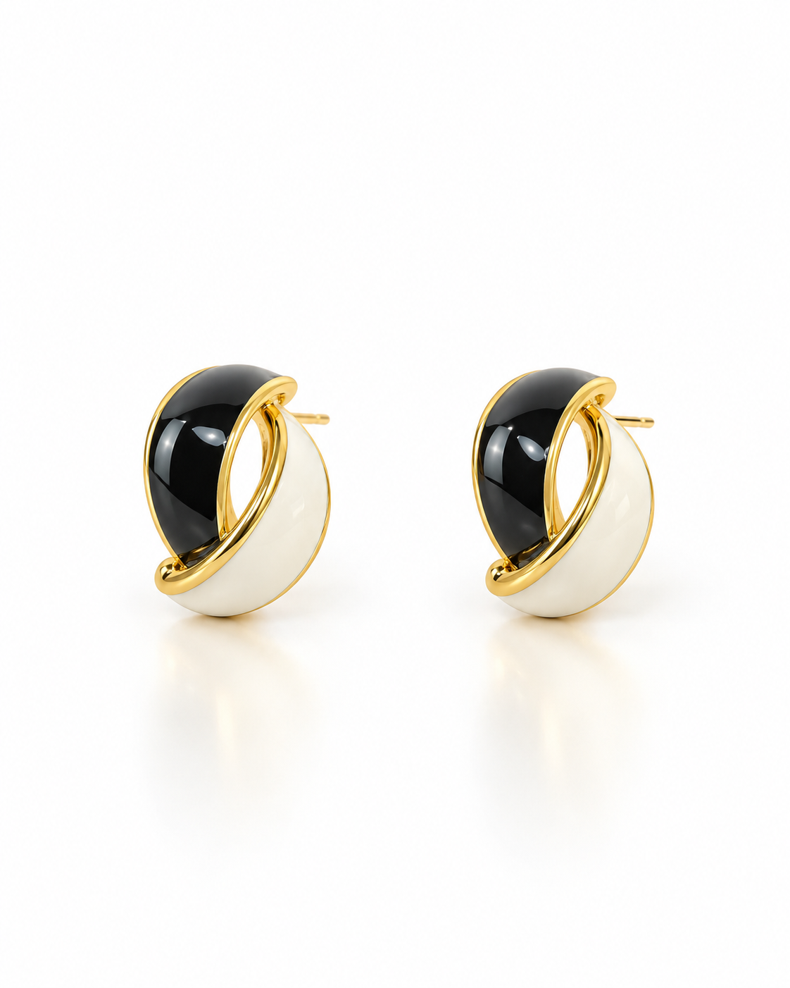 VELLORA ONYX EARRING
