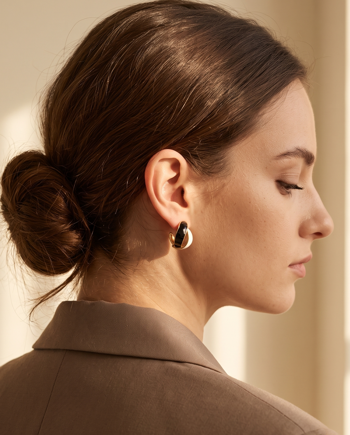 VELLORA ONYX EARRING