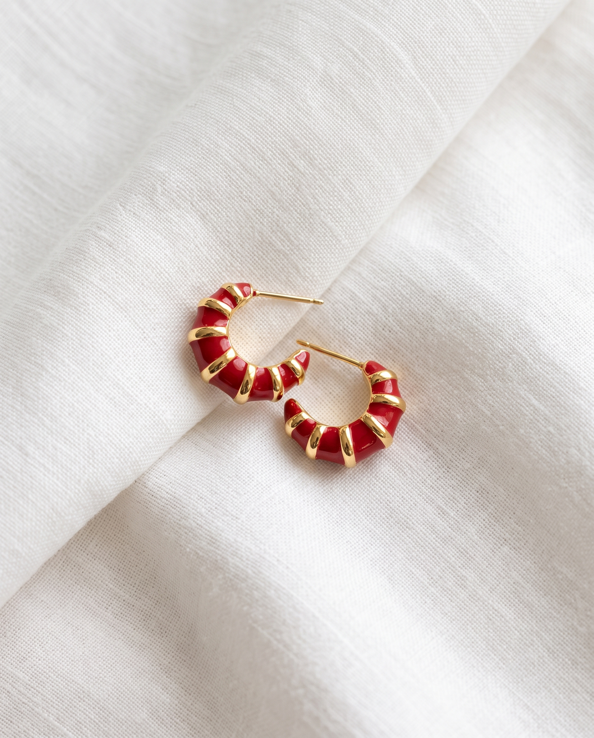 VARENA RUBY EARRING