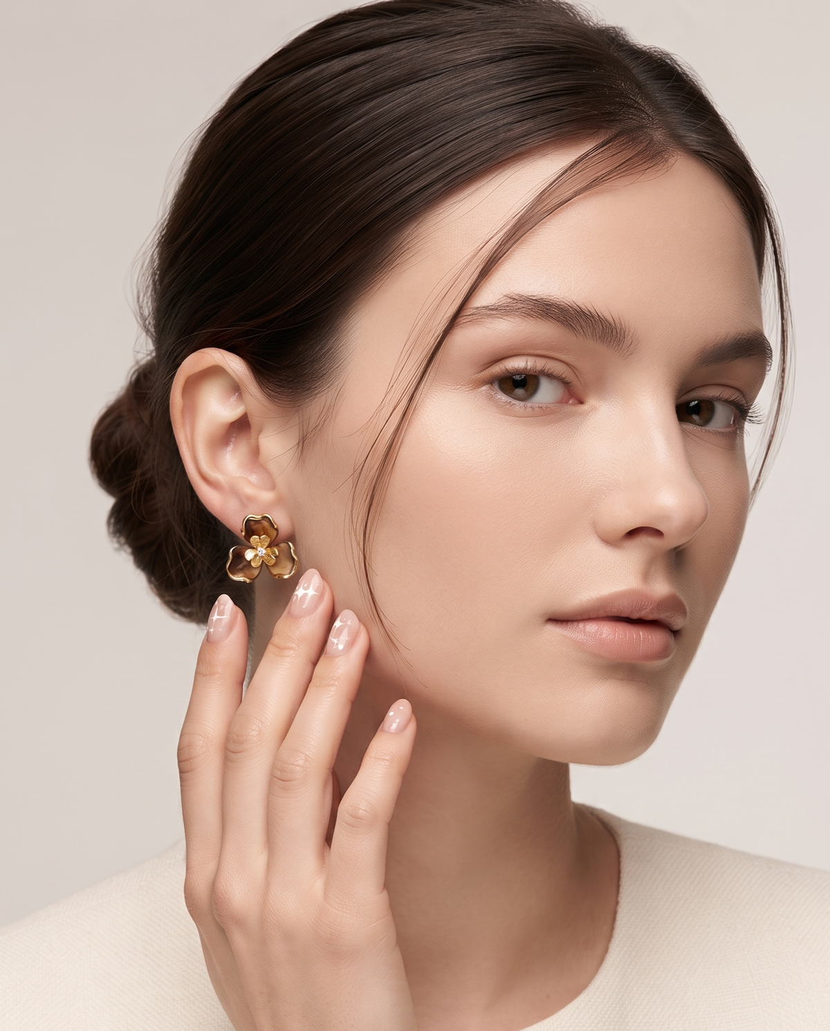 AMBER BLOOM CRYSTAL STUD EARRING