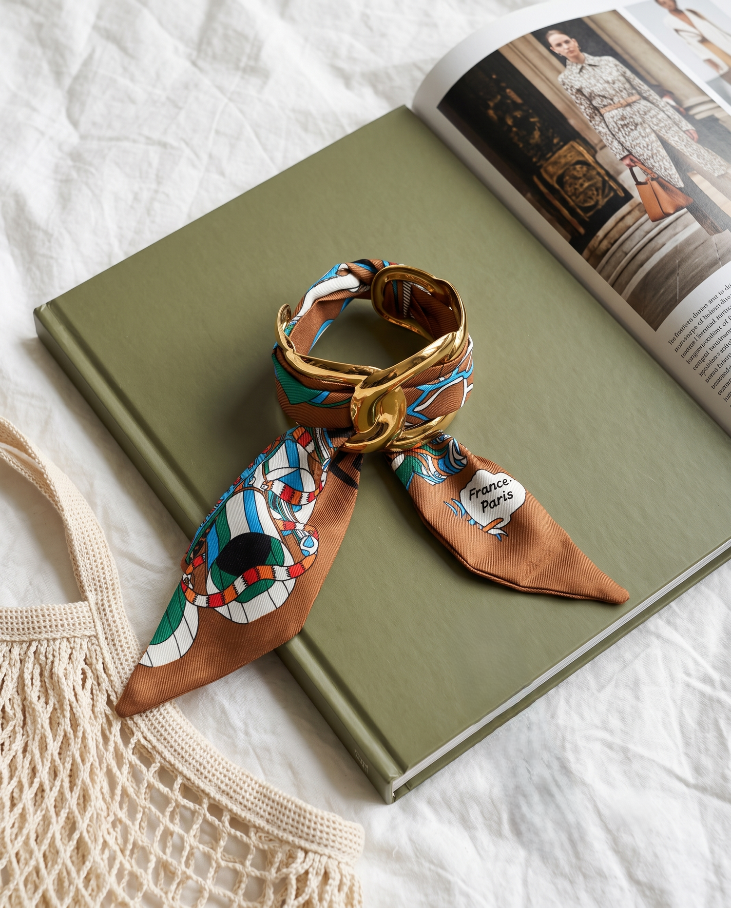 ELEGANT SILK LOOP HANDCUFF