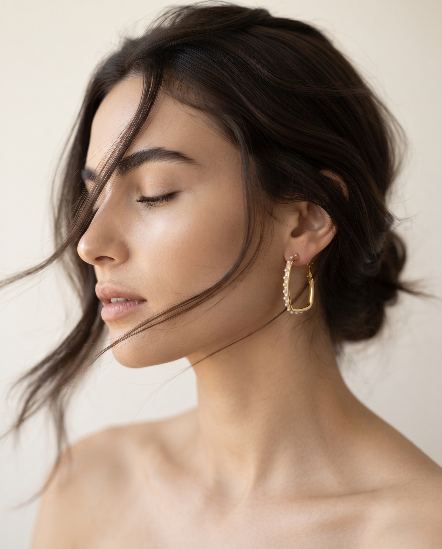 PEARL MOSAIC FRAME EARRING