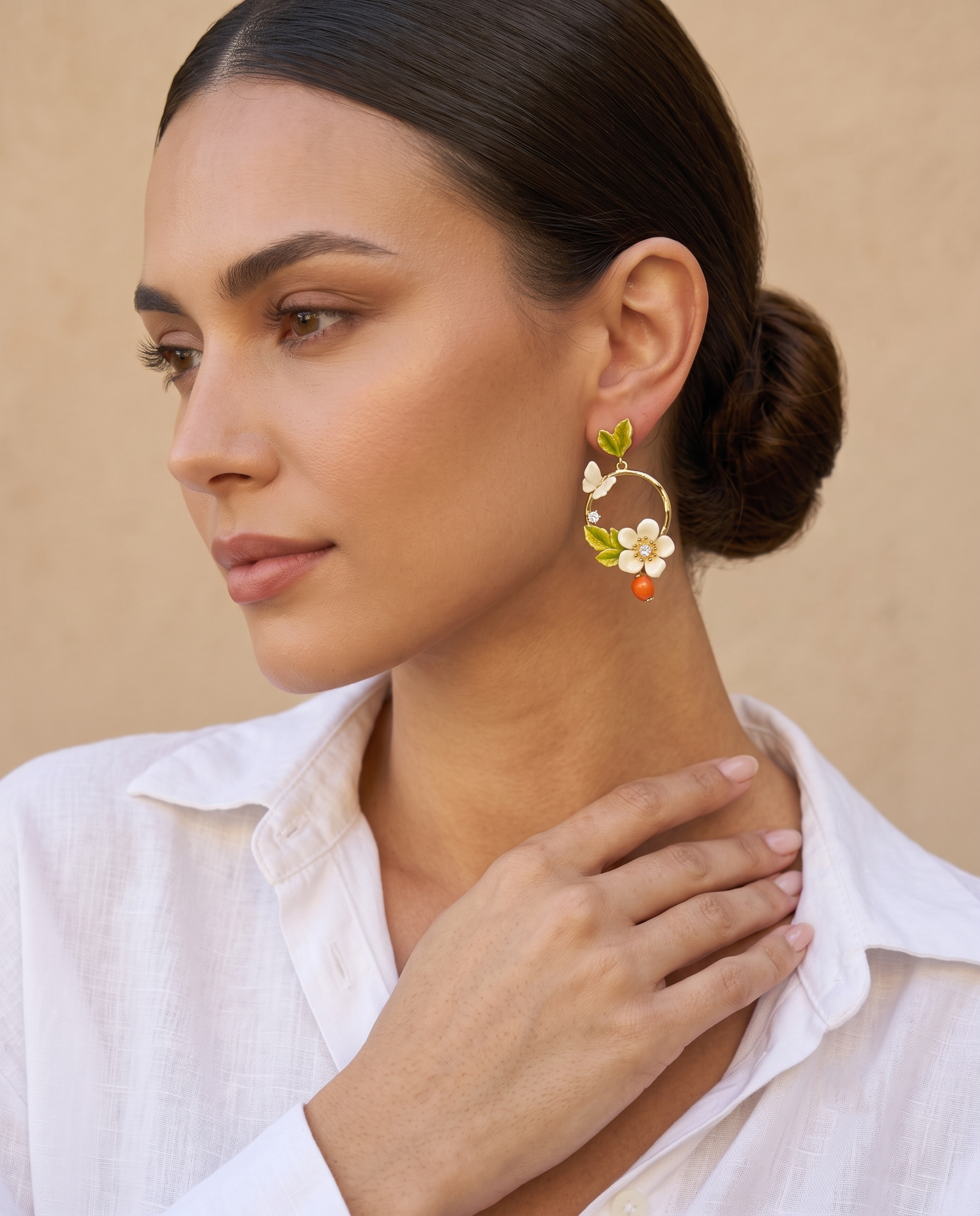 BOTANICAL BLOOM HOOP EARRING