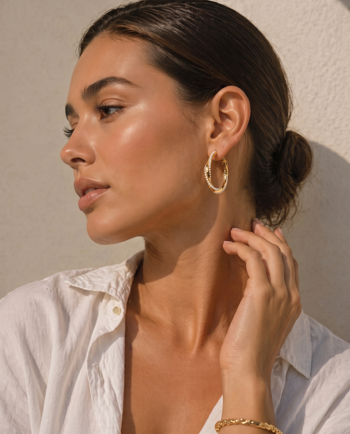 LUSTROUS PEARL RIBBON EARRING