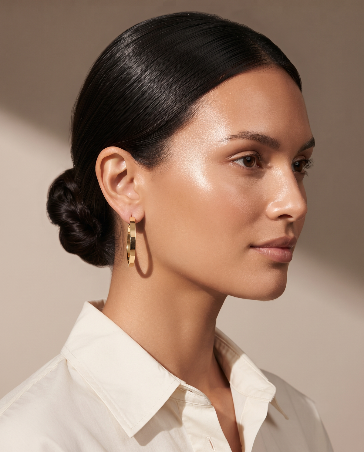 VELORA RIBBON HOOP EARRING