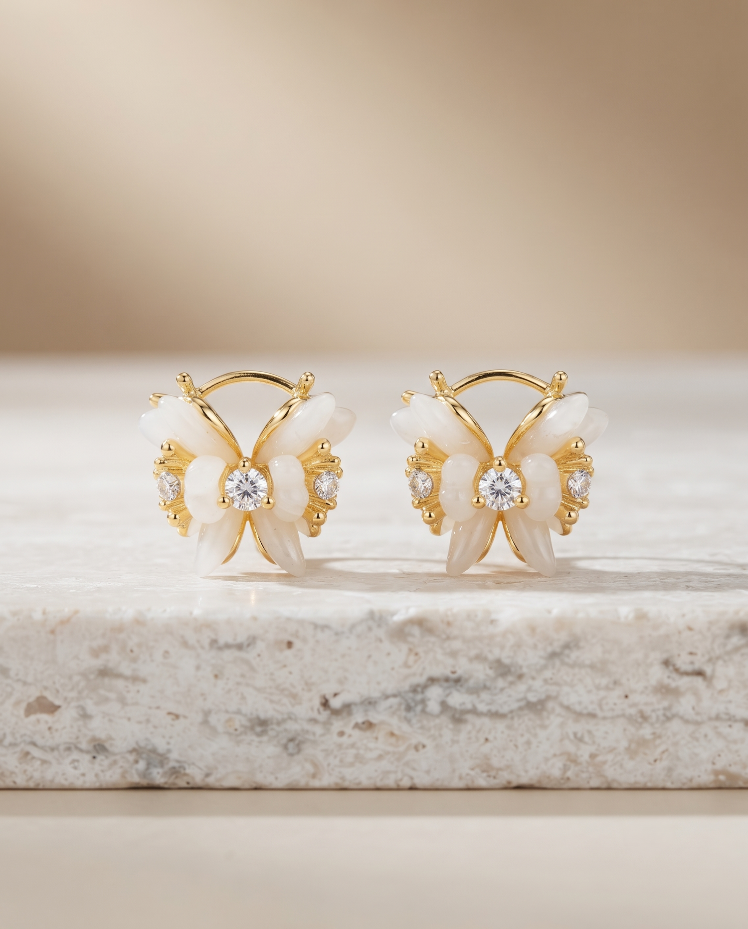 BLOOM PETAL SPARK EARRING