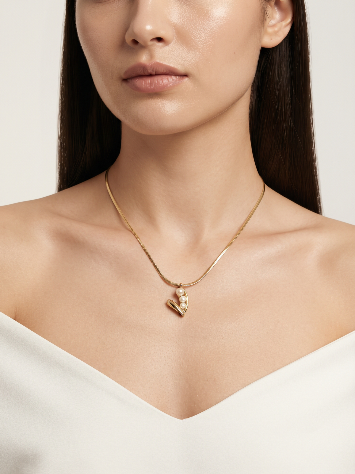 PEARL HEART DROP NECKLACE