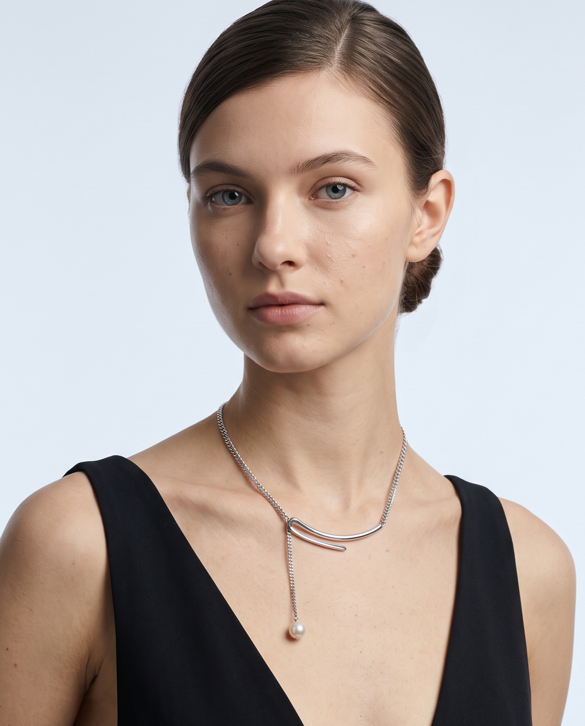 CURVED BAR PEARL DROP NECKLACE