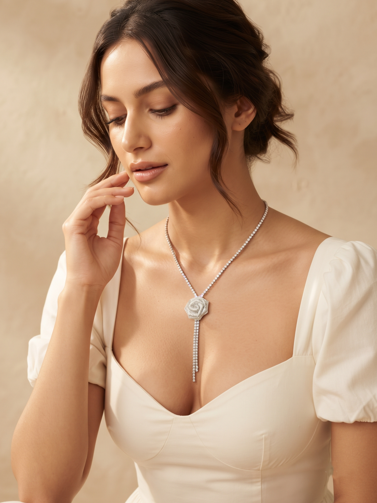 SCULPTED ROSE RHINESTONE NECKLACE