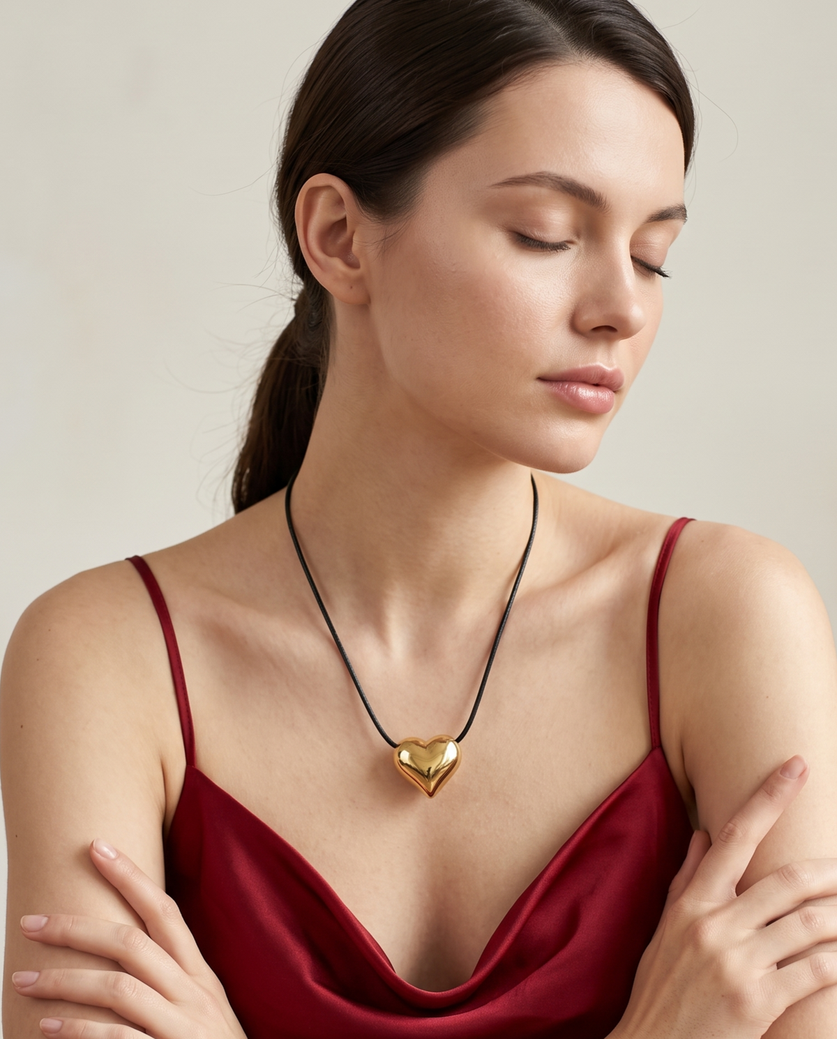HEART CORD NECKLACE