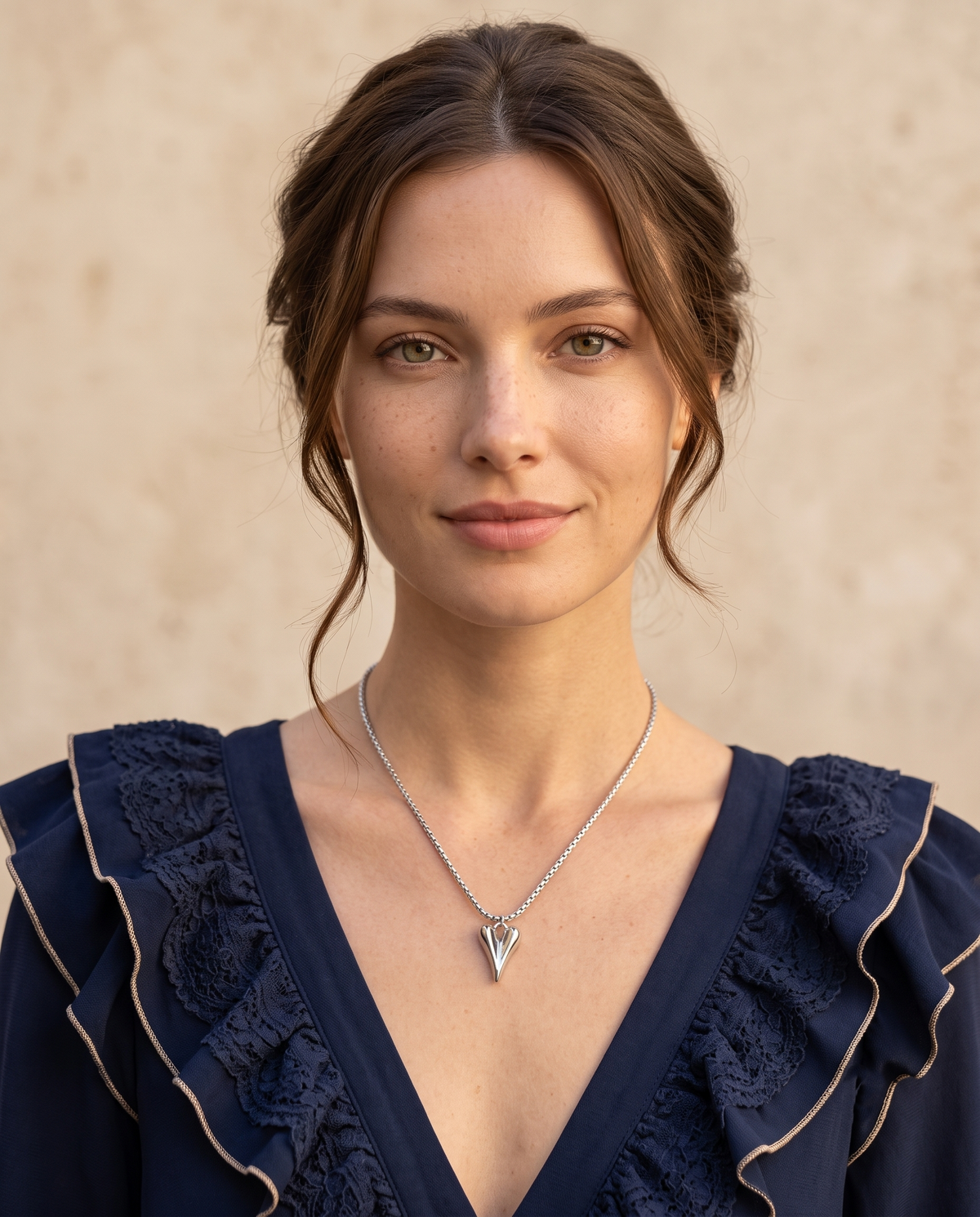 SCULPT HEART CHAIN PENDANT