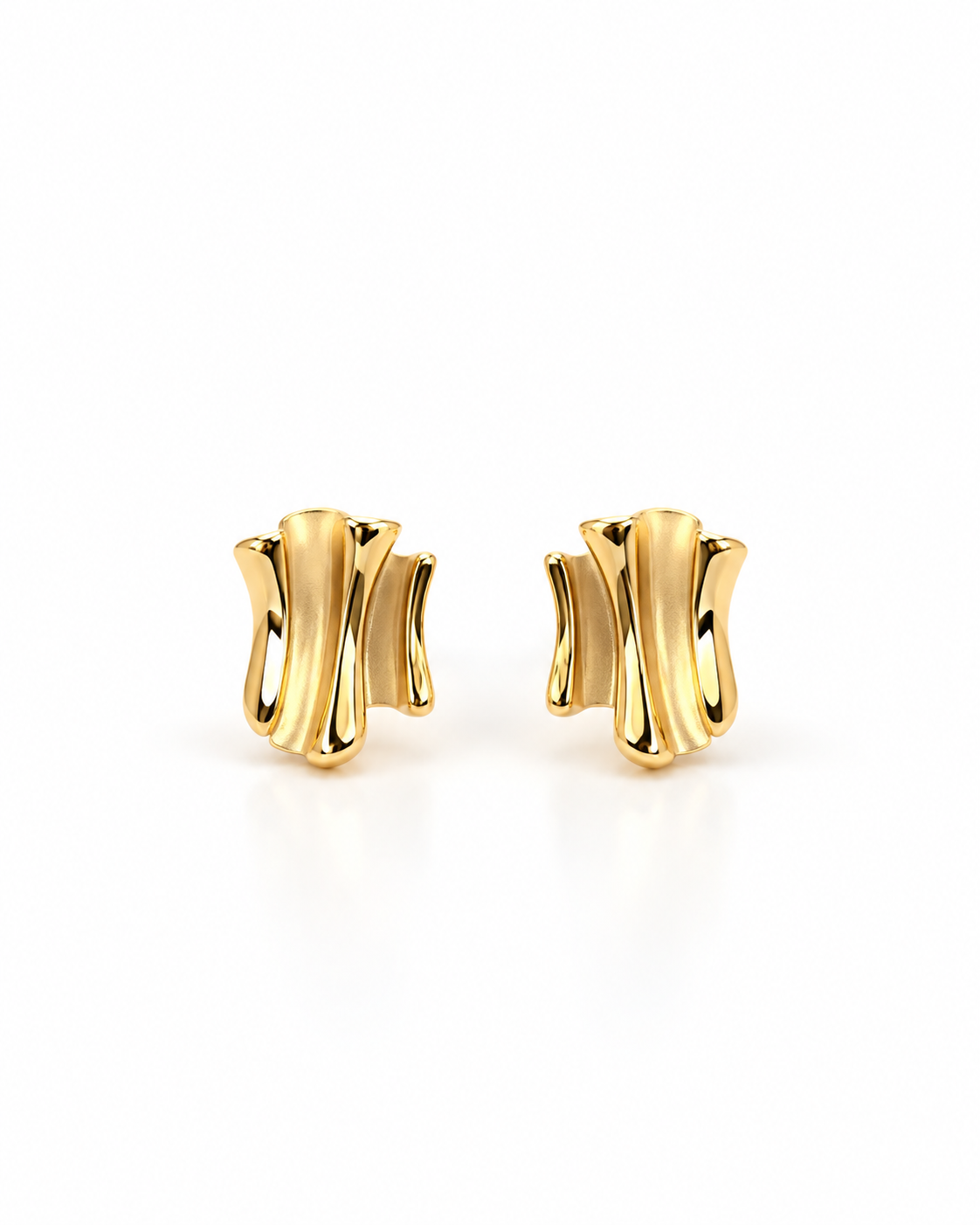 SCULPTED GOLD RIDGE EARRING
