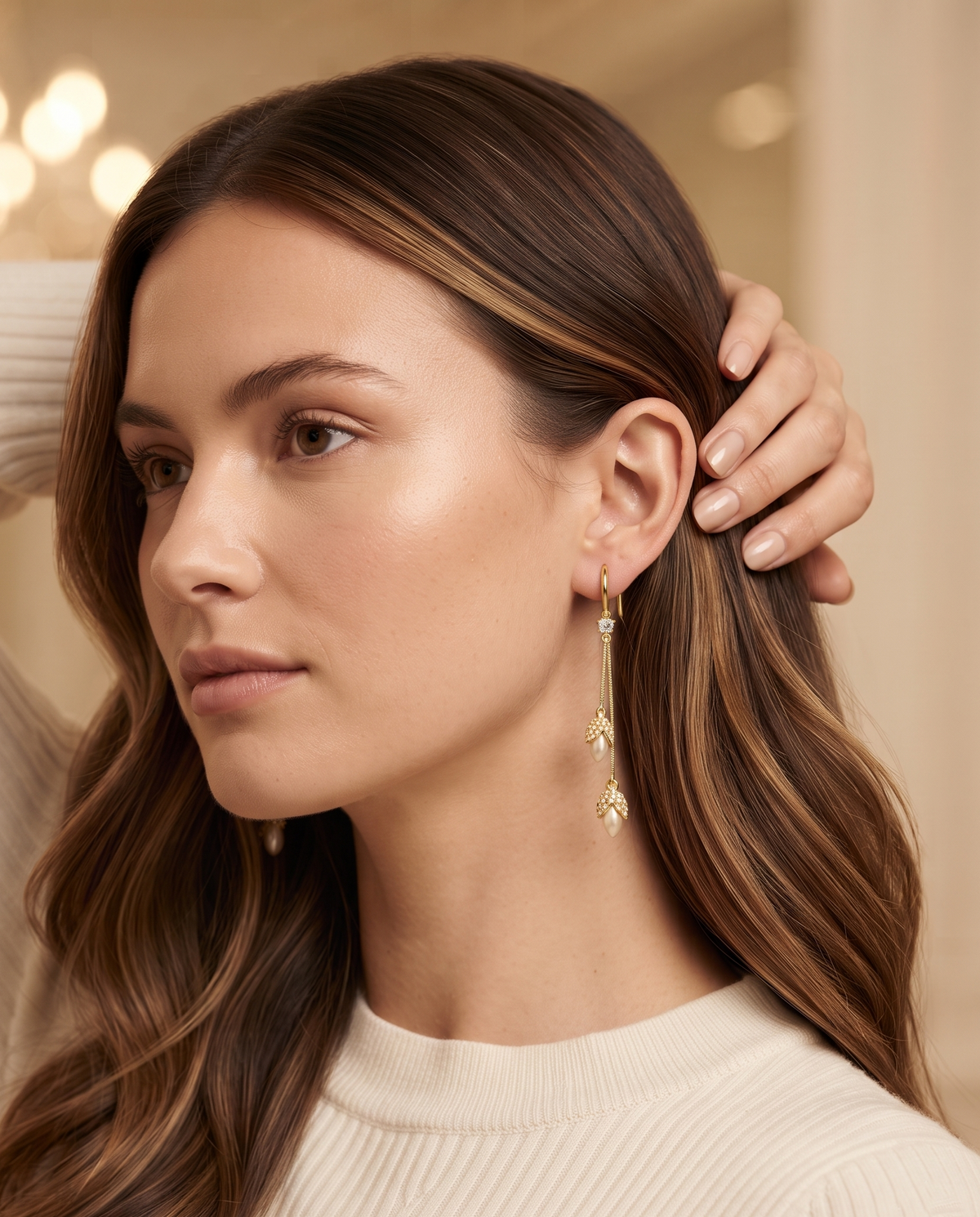 LUMINOUS PETAL CHAIN EARRING