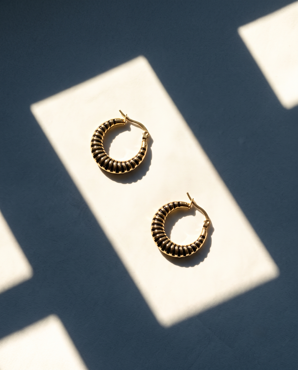 NOIR EHLAN HOOPS