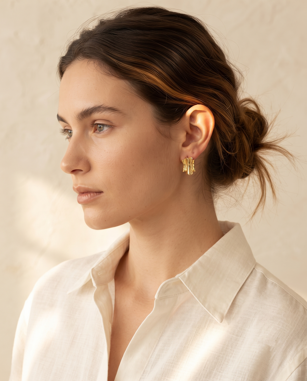 SCULPTED GOLD RIDGE EARRING
