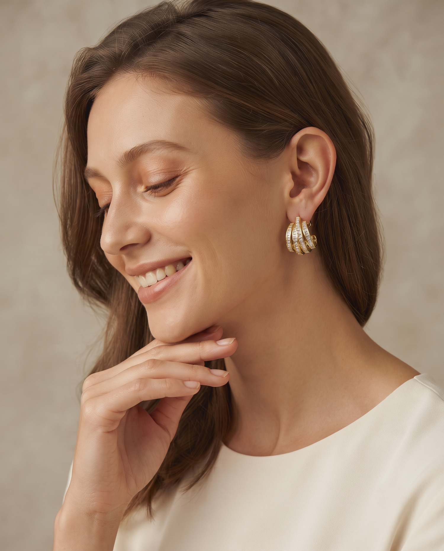RADIANT RIBBON CURVE EARRING