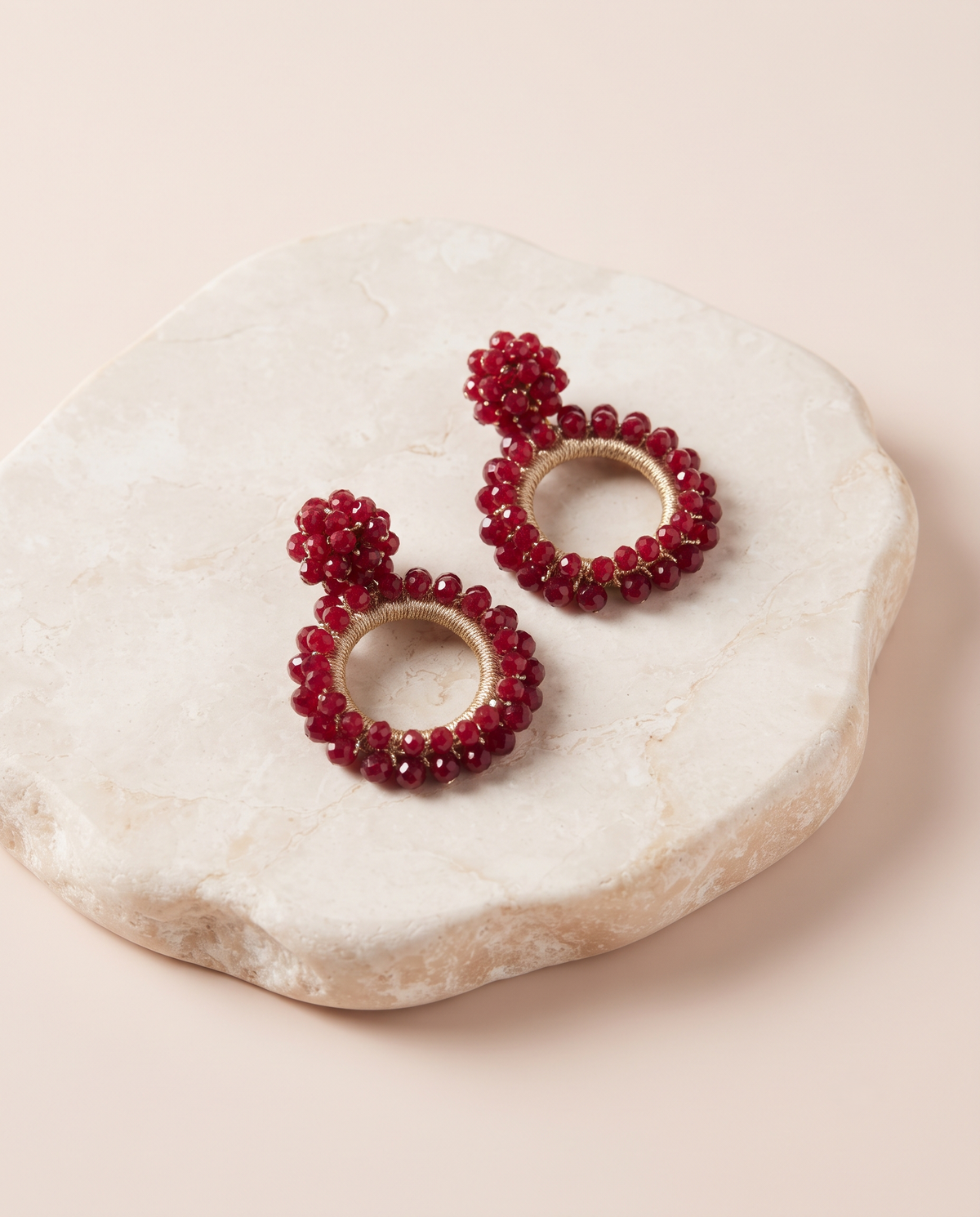 BURGUNDY BEADED FLOWER CIRCLE DROP EARRING