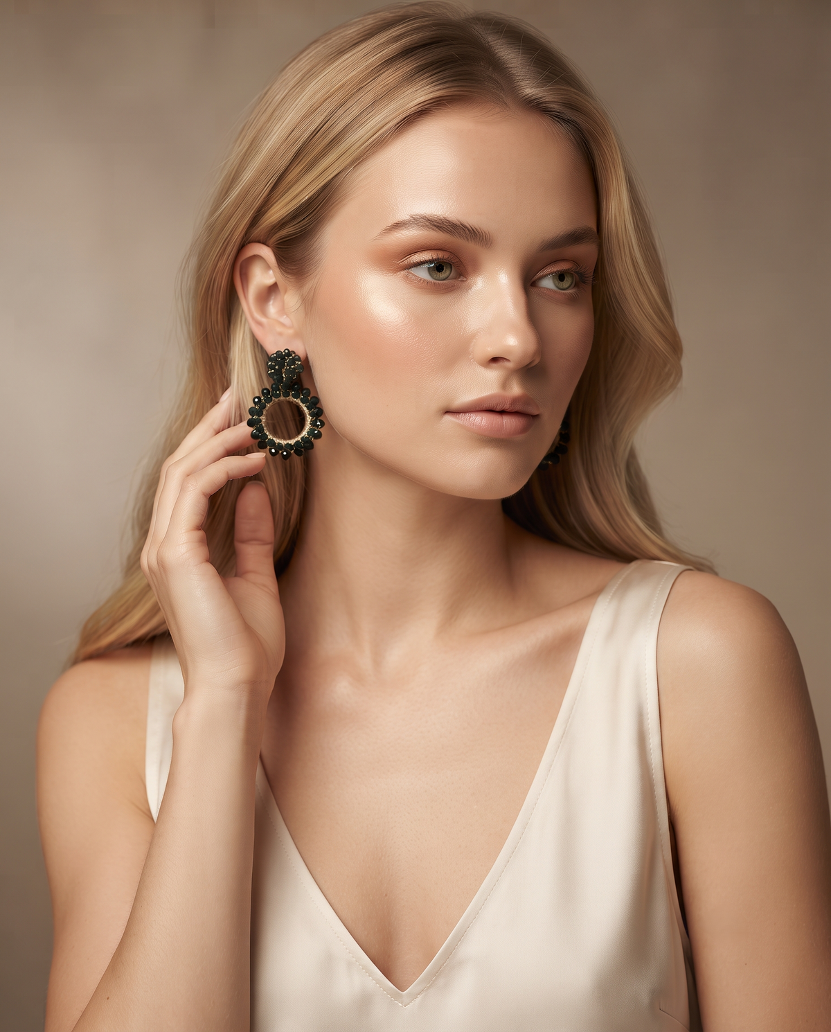 DEEP GREEN BEADED FLOWER CIRCLE DROP EARRING
