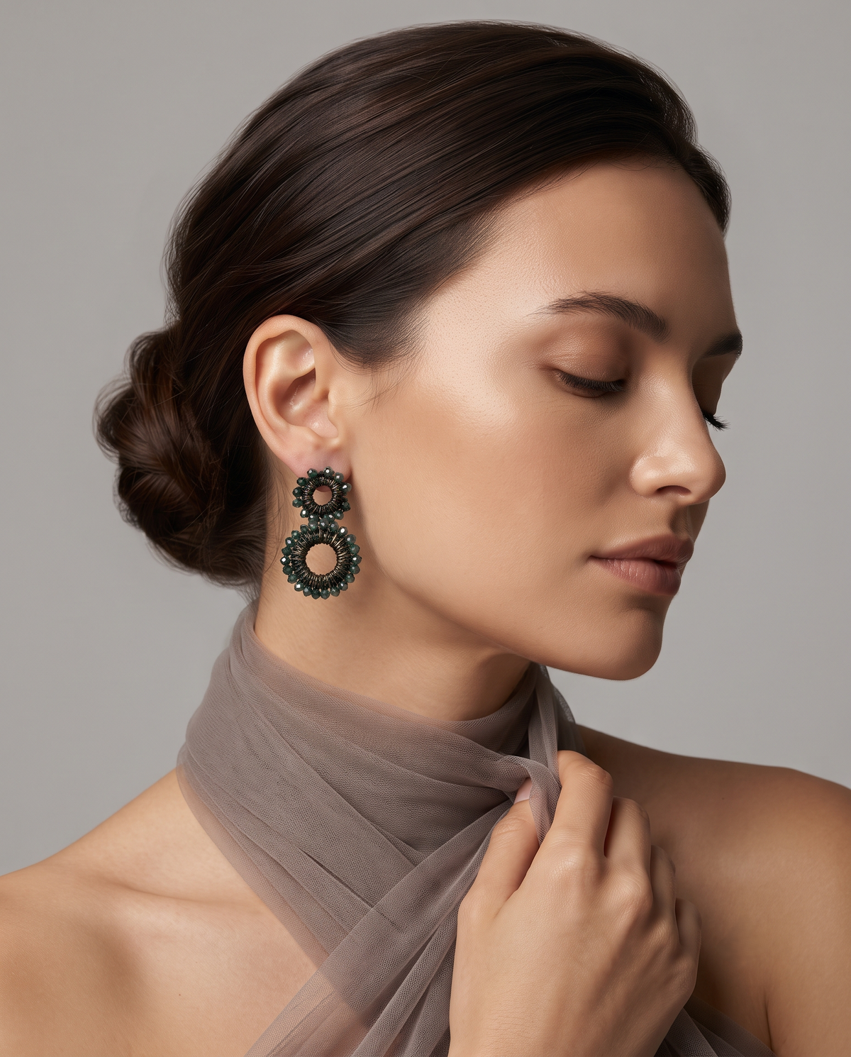 DEEP GREEN DOUBLE CIRCLE BEAD DROP EARRING