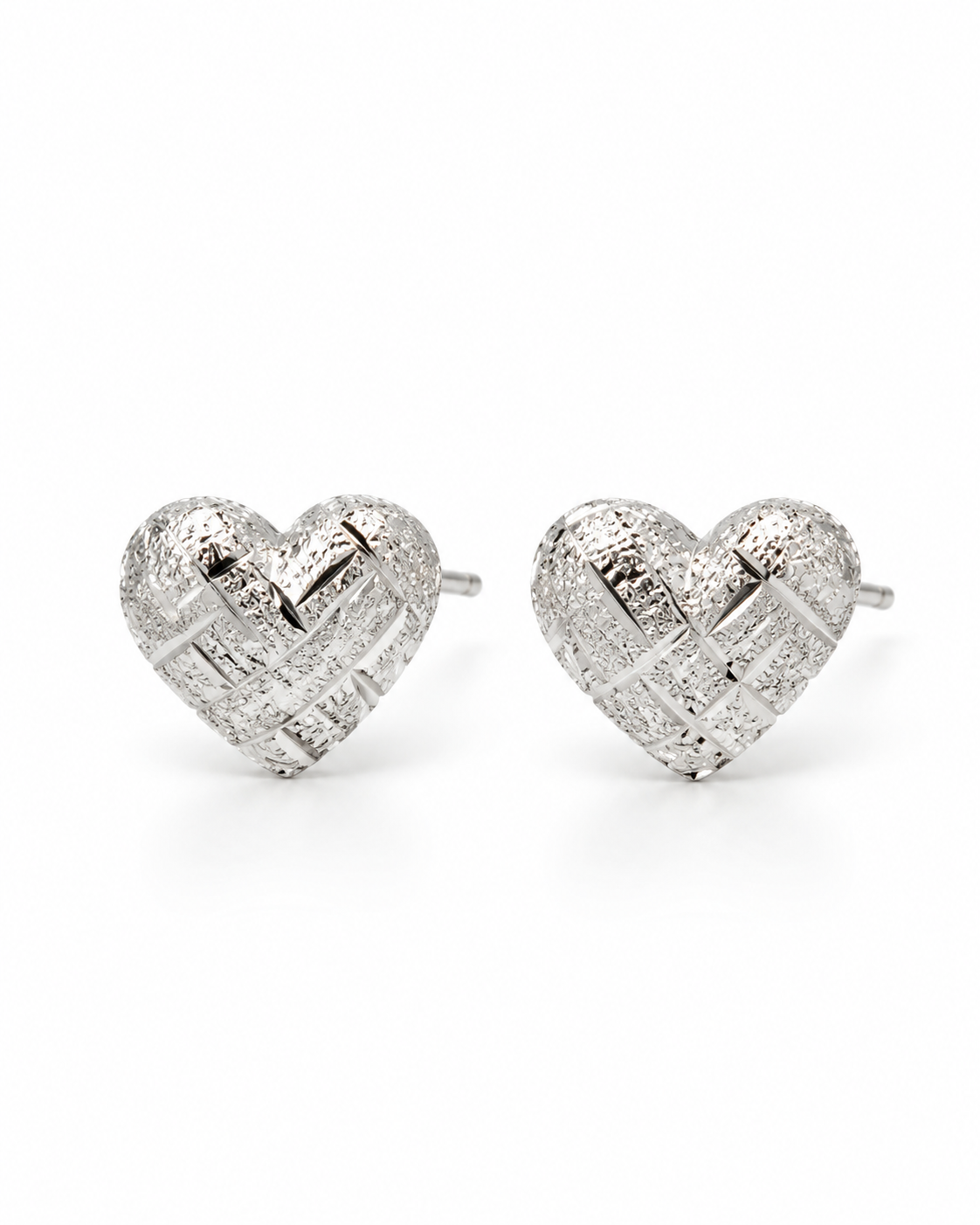 SILVER TEXTURED HEART STUD EARRING