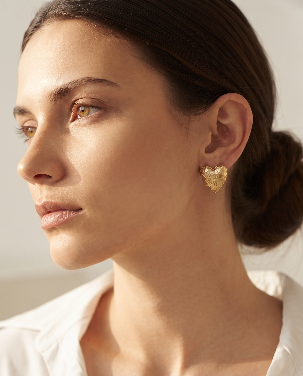 GOLD TEXTURED HEART STUD EARRING