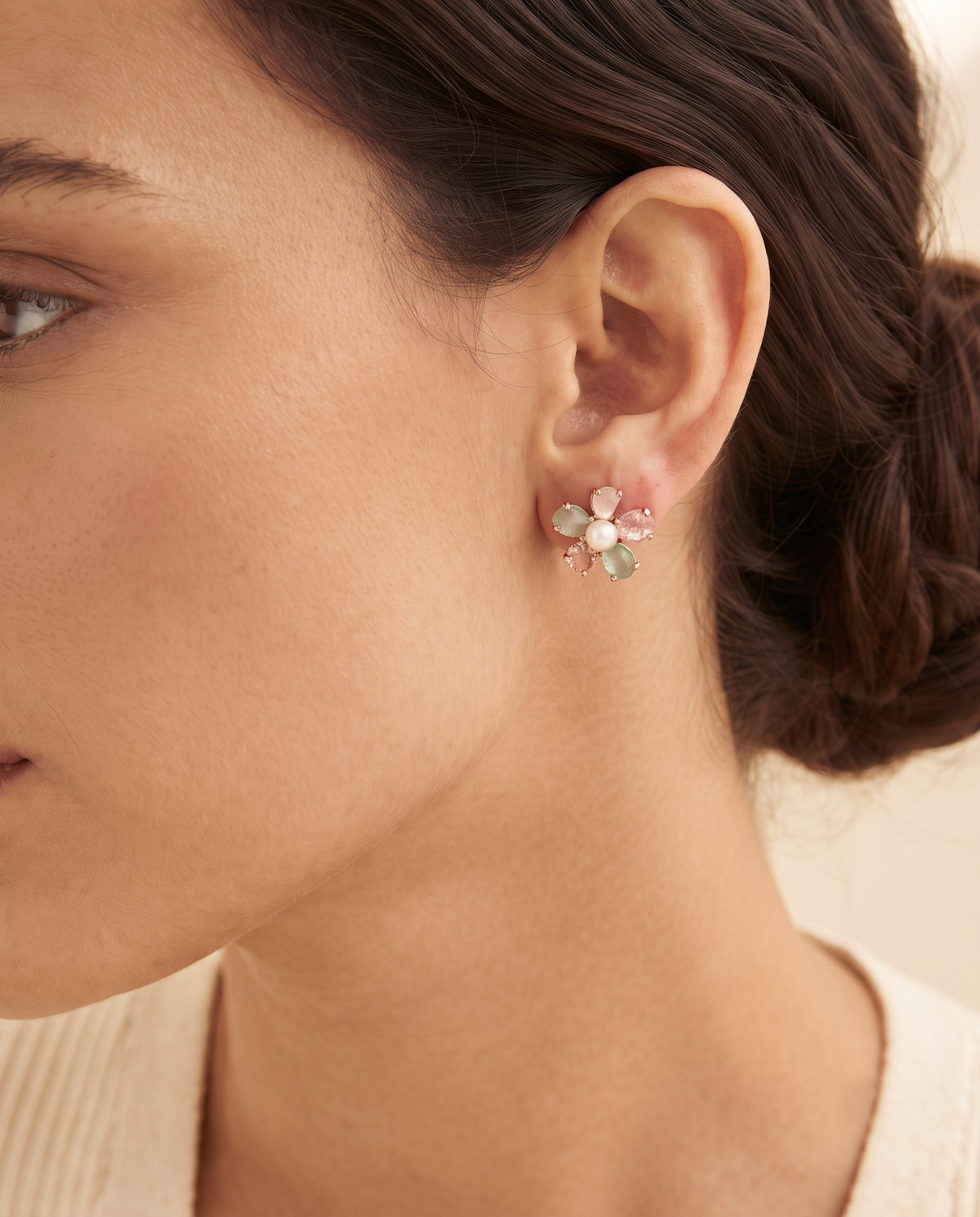 PASTEL PETAL PEARL FLOWER STUD EARRING
