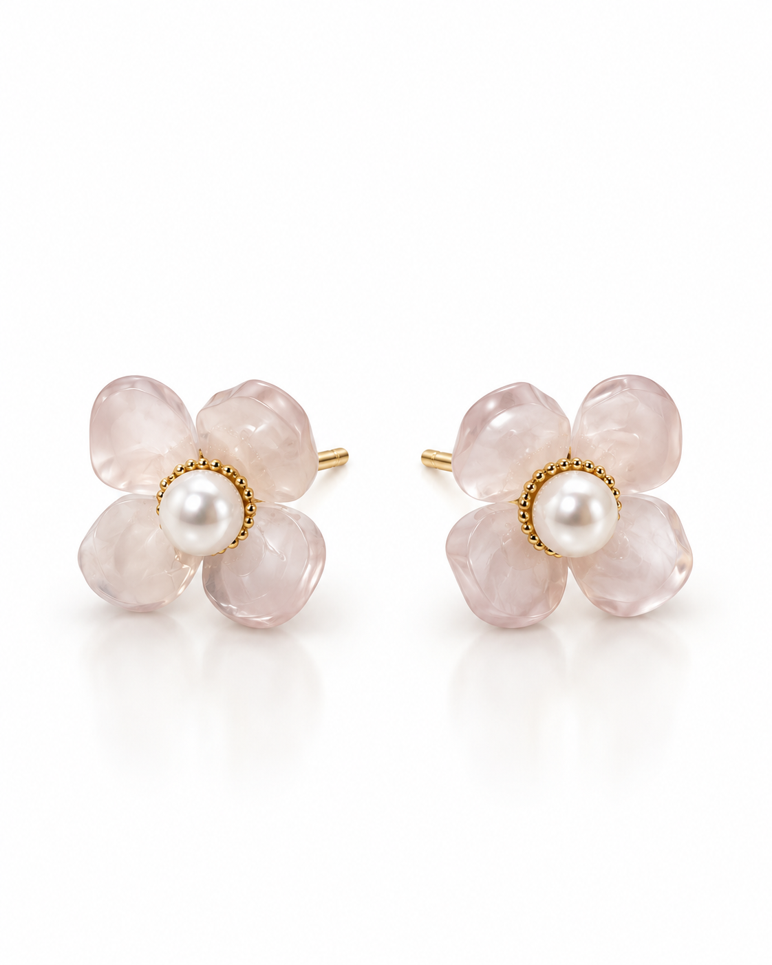 BLUSH PETAL PEARL FLOWER STUD EARRING