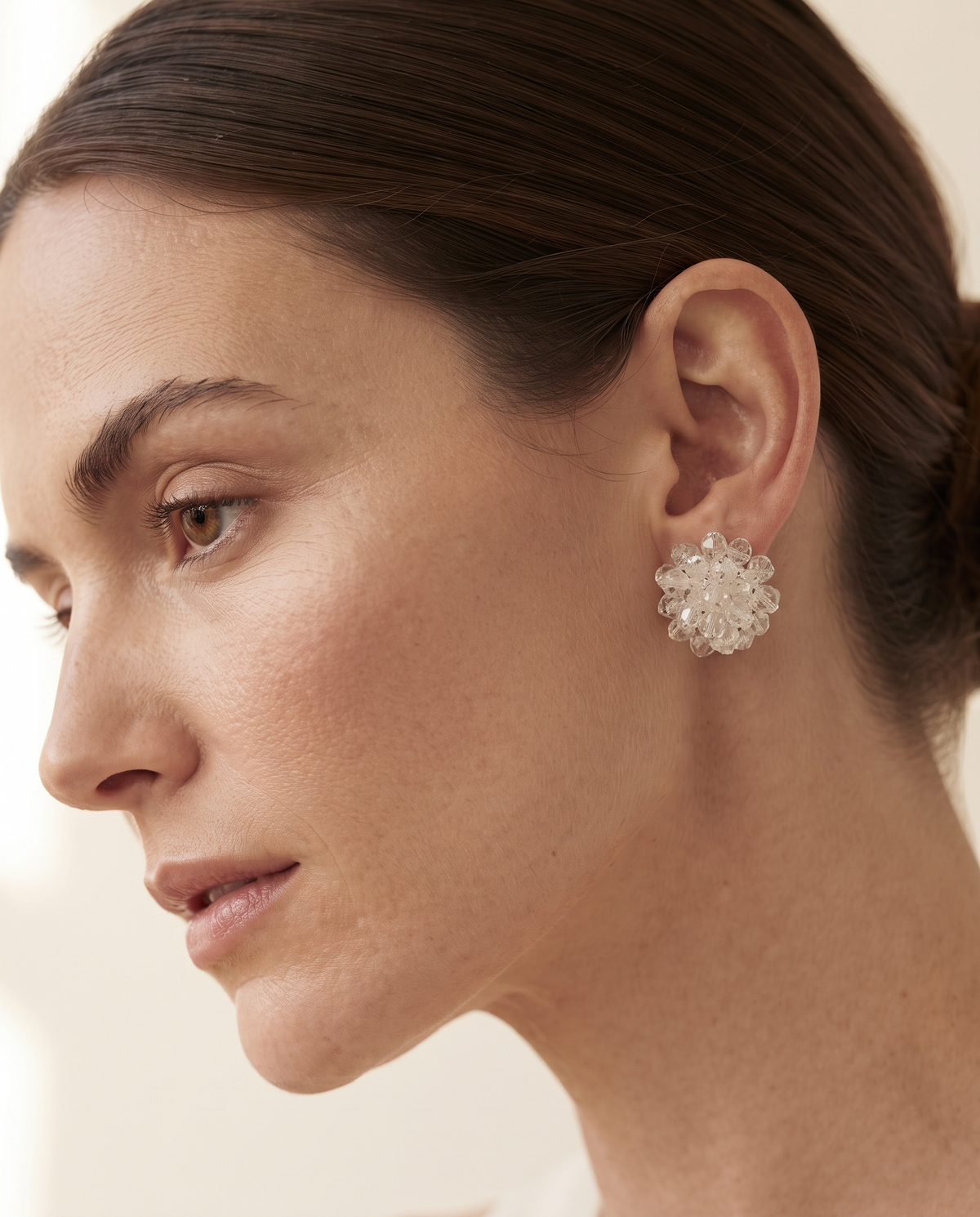 CLEAR CRYSTAL BEAD CLUSTER STUD EARRING