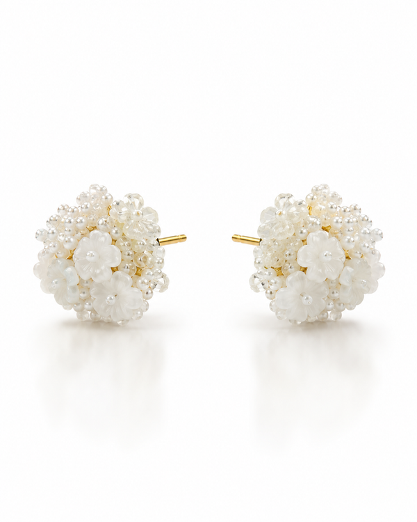 White flower pearl cluster stud earring