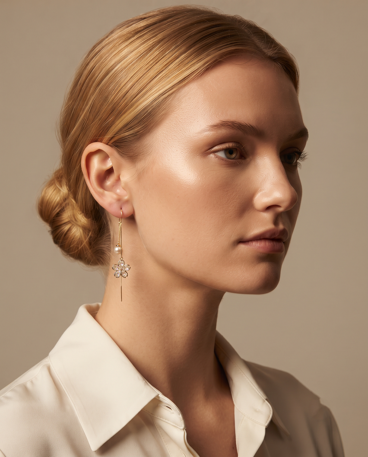 CRYSTAL FLOWER PEARL THREADER EARRING