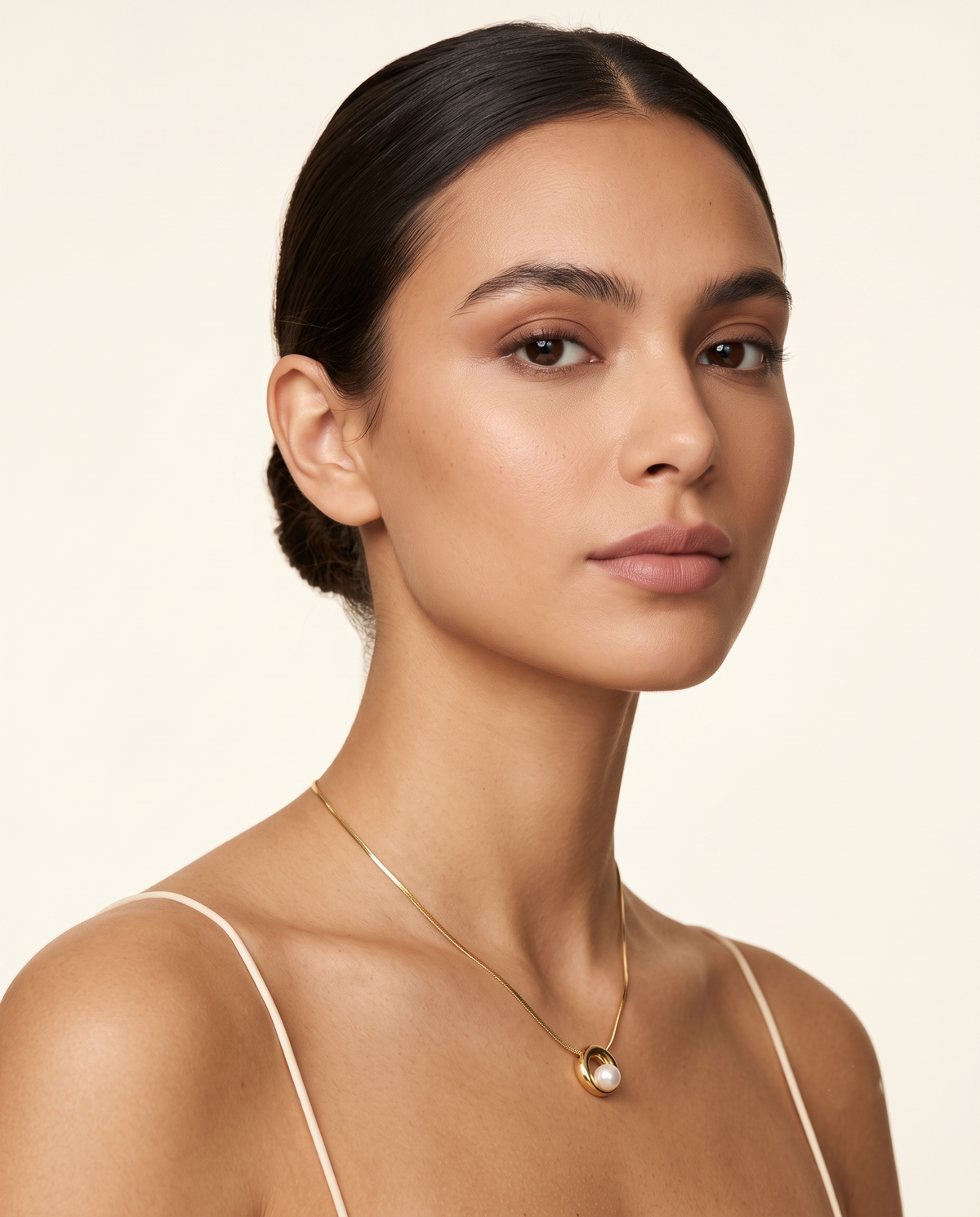 Gold Sculpted Ring Pearl Pendant Necklace – view 2