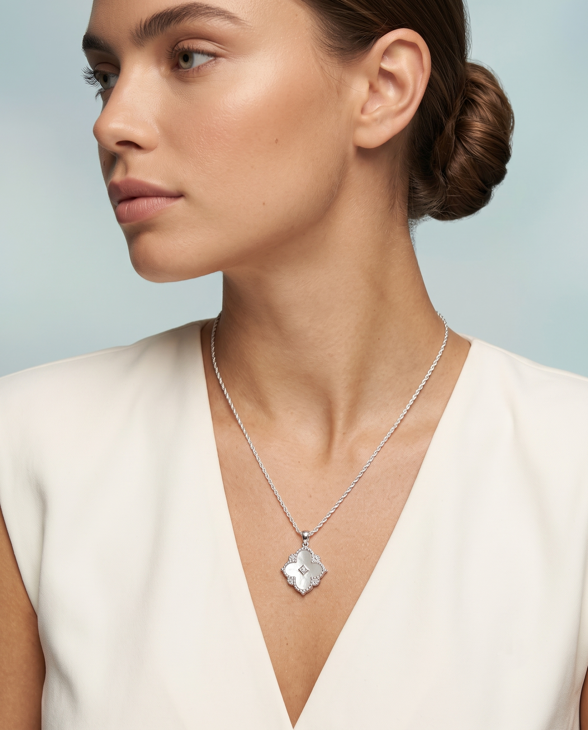 Silver Clover Inlay Pendant Necklace – view 3