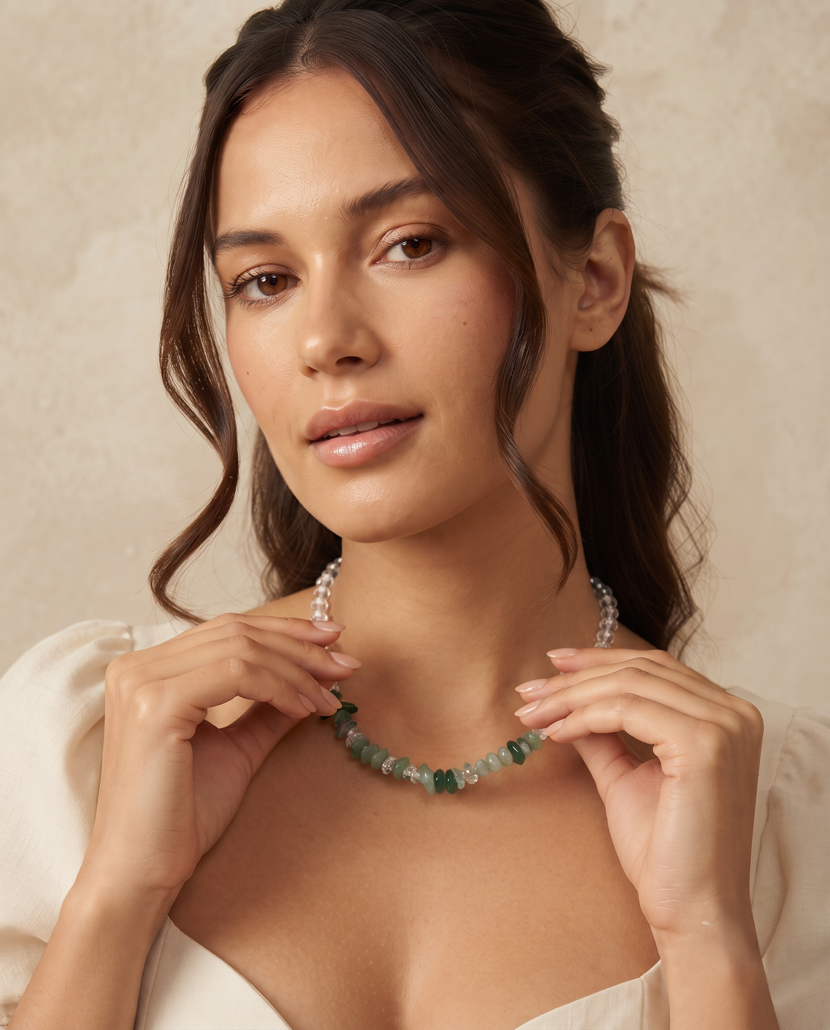 GREEN CHIP BEAD NECKLACE
