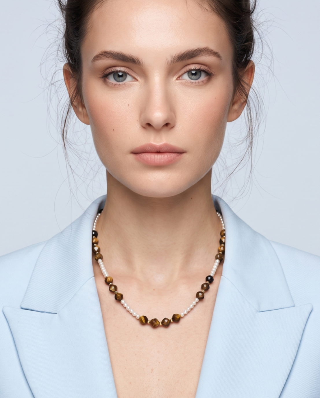 FACETED CONTRAST BEAD NECKLACE